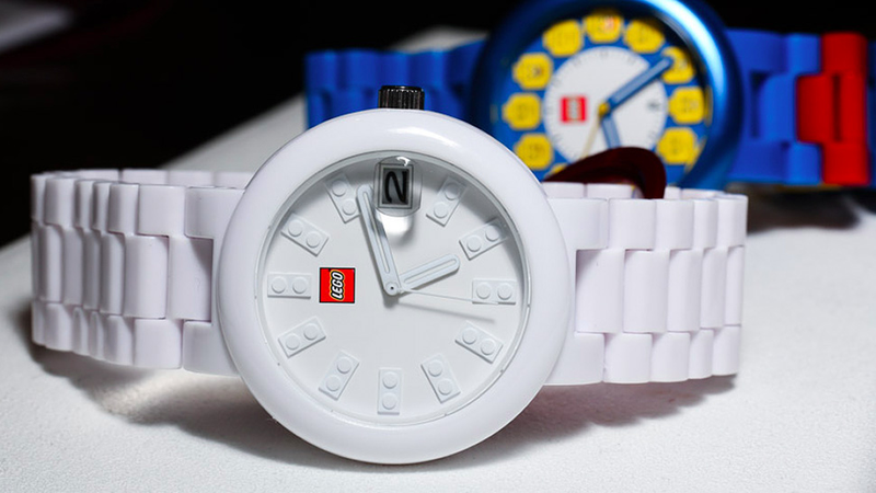 Illustration for article titled Así son los divertidos y coloristas nuevos relojes de Lego